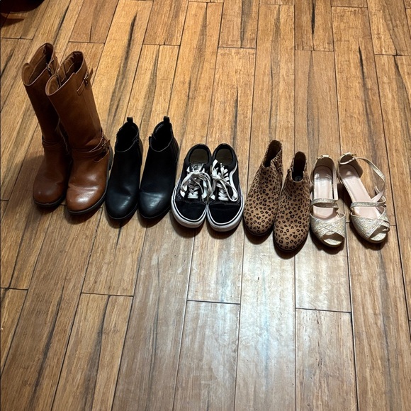 Other - Lot Of 4 Big Girl Grade School Sizes 4-5 Shoes